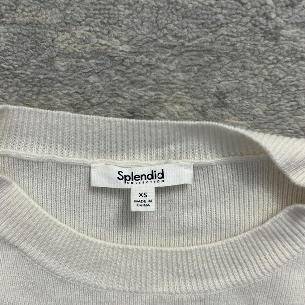NWOT splendid heart sweater - Picture 3 of 5